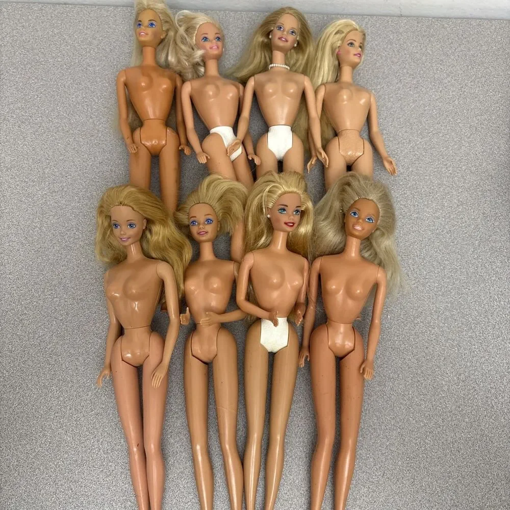 Lot of 8 Vintage Mixed Styles Mattel Barbie, 1966 Body Mold, Twist Waist, Nude